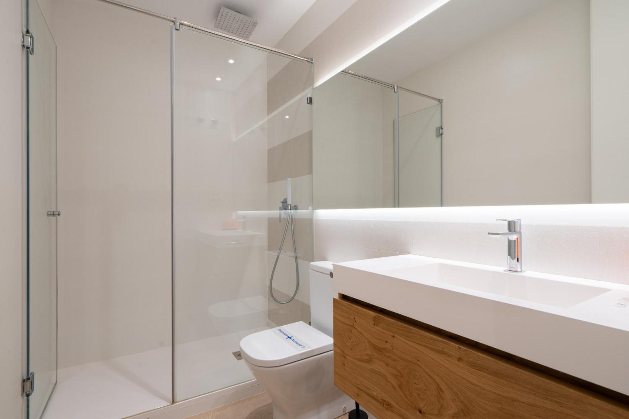 Ferienwohnung Apartamento Reformado De Lujo En Gran Via Madrid Exterior foto
