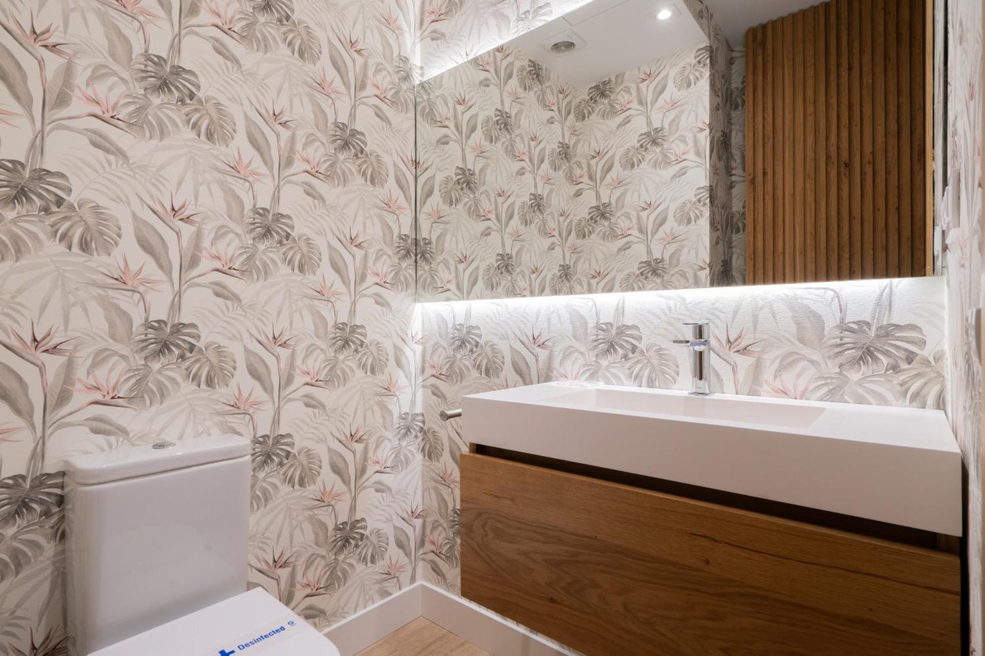 Ferienwohnung Apartamento Reformado De Lujo En Gran Via Madrid Exterior foto