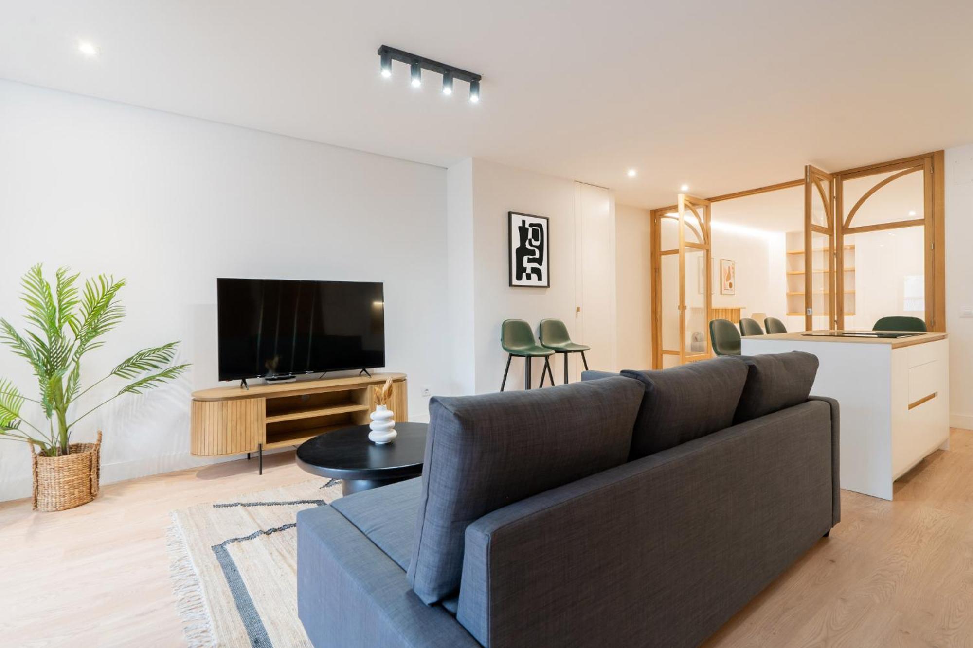 Ferienwohnung Apartamento Reformado De Lujo En Gran Via Madrid Exterior foto